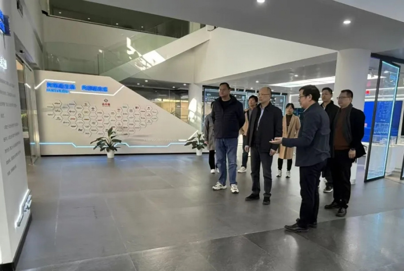 1765853764338063YwiT.jpg 94b5d63ce3938319f9c8844d83c80edb.jpg